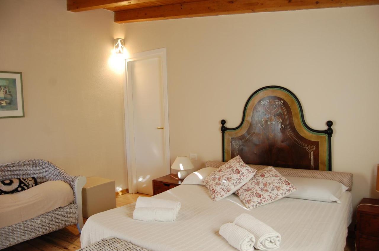 Agriturismo L'Aglientu B&B Loiri Porto San Paolo Екстериор снимка
