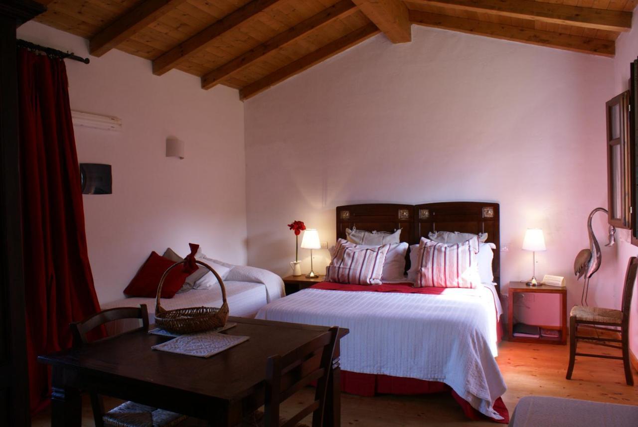 Agriturismo L'Aglientu B&B Loiri Porto San Paolo Екстериор снимка